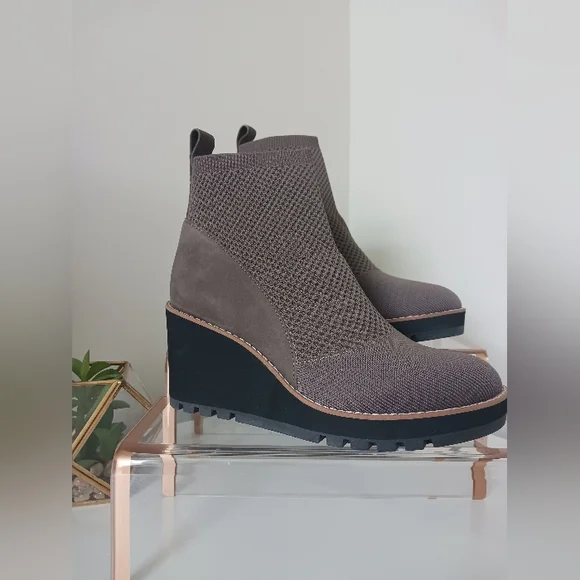 NWT Eileen Fisher - London Knit Wedge Boots - Picture 4 of 9